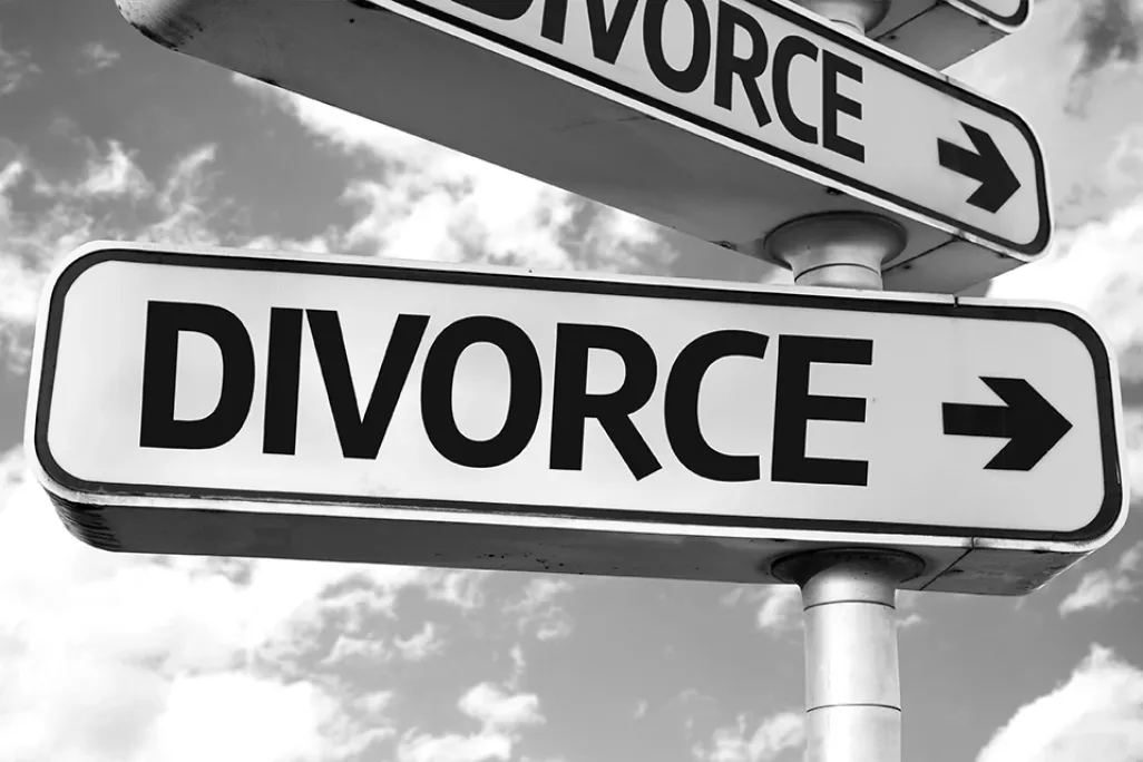 Divorce sign